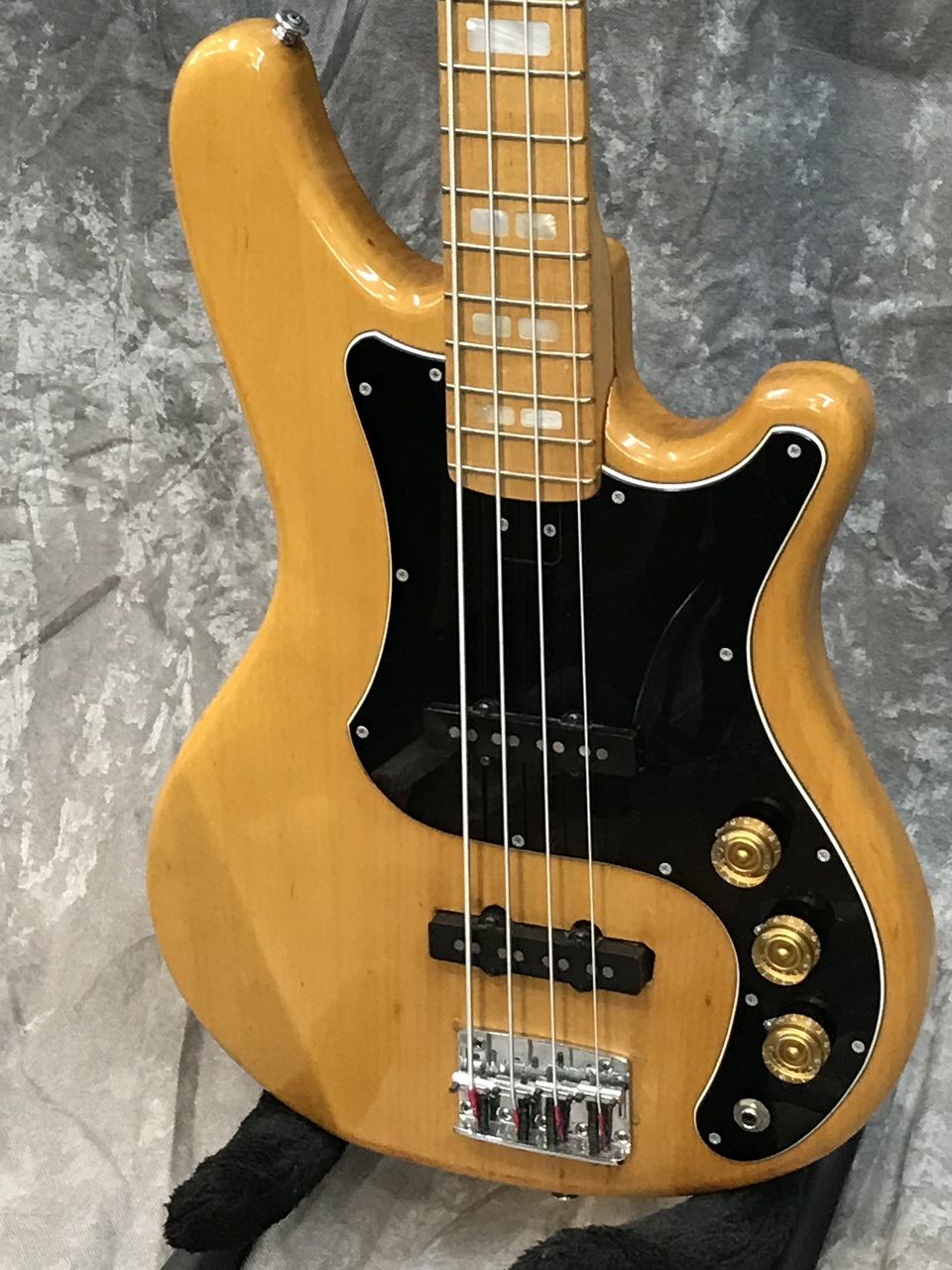 Yamaha Super Bass 800 フレットレスベース 4弦 ブラウン Yamaha Super Bass 800 フレットレスベース 4弦 ブラウン ベース