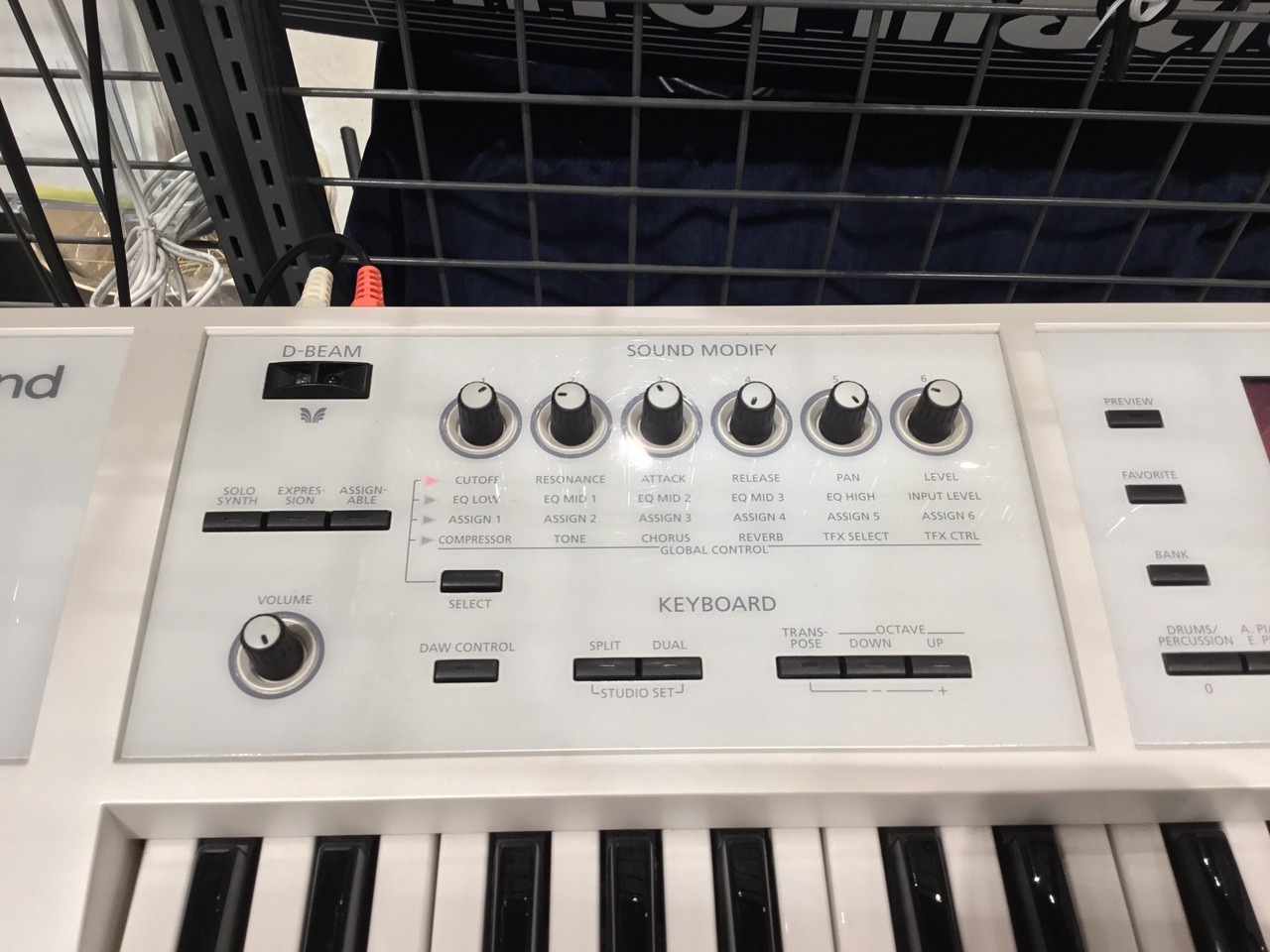 Roland FA-06-SC（新品特価）【楽器検索デジマート】