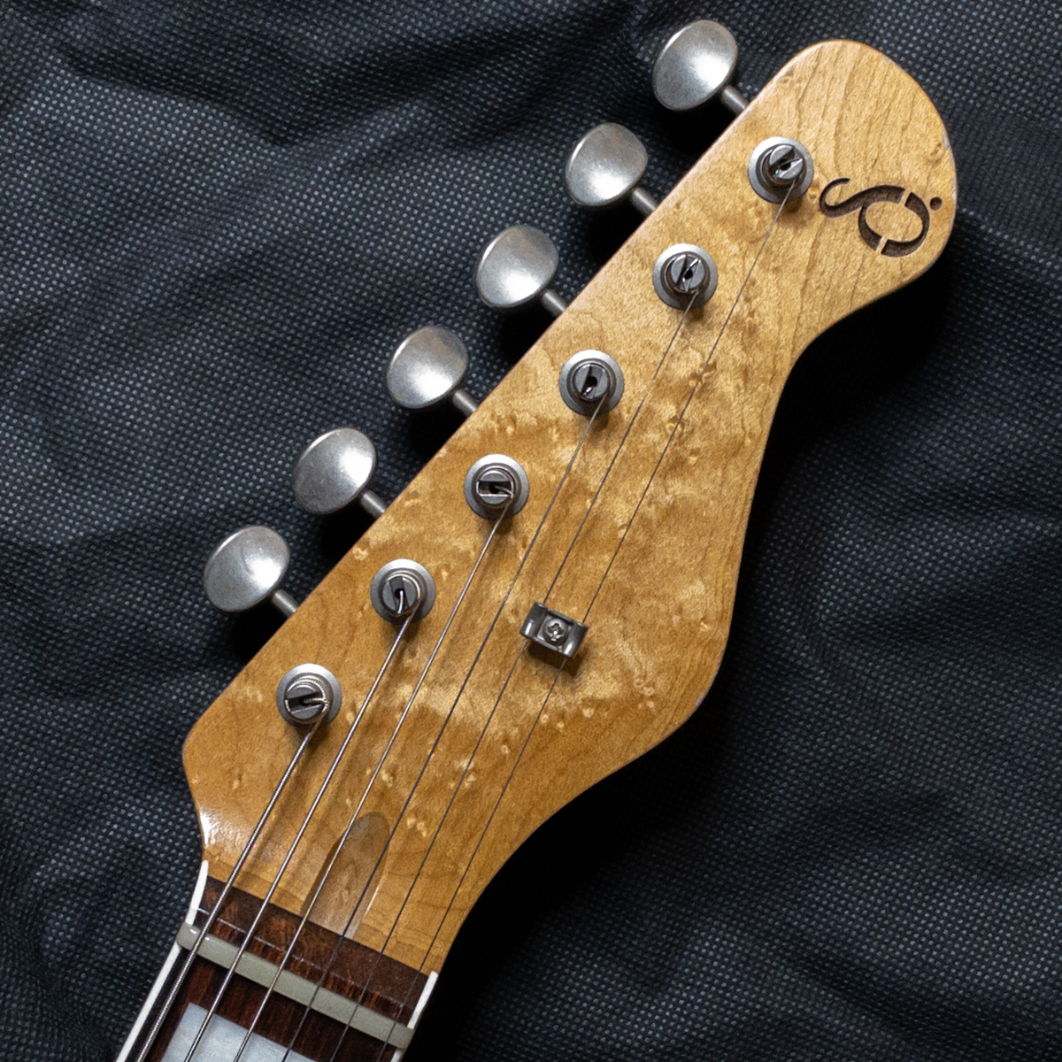 Black Smoker TRAD MASTER SERIES DELTA-C WH BE M（新品）【楽器検索