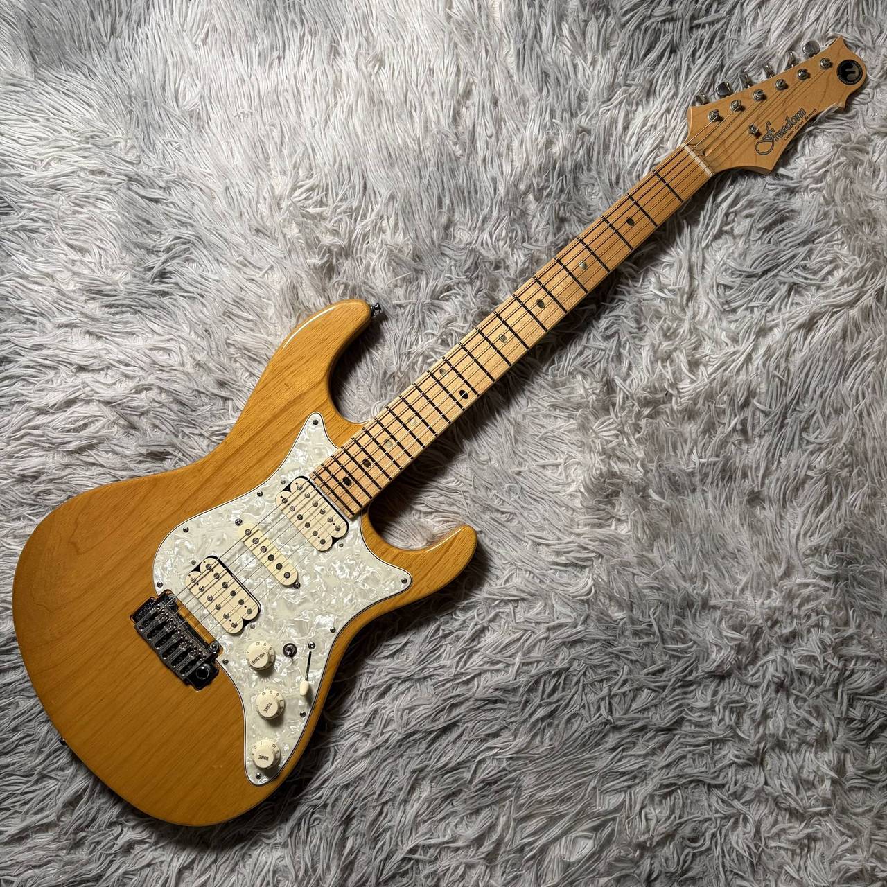 FREEDOM CUSTOM GUITAR RESEARCH Hydra Classic 2Point Natural Ash