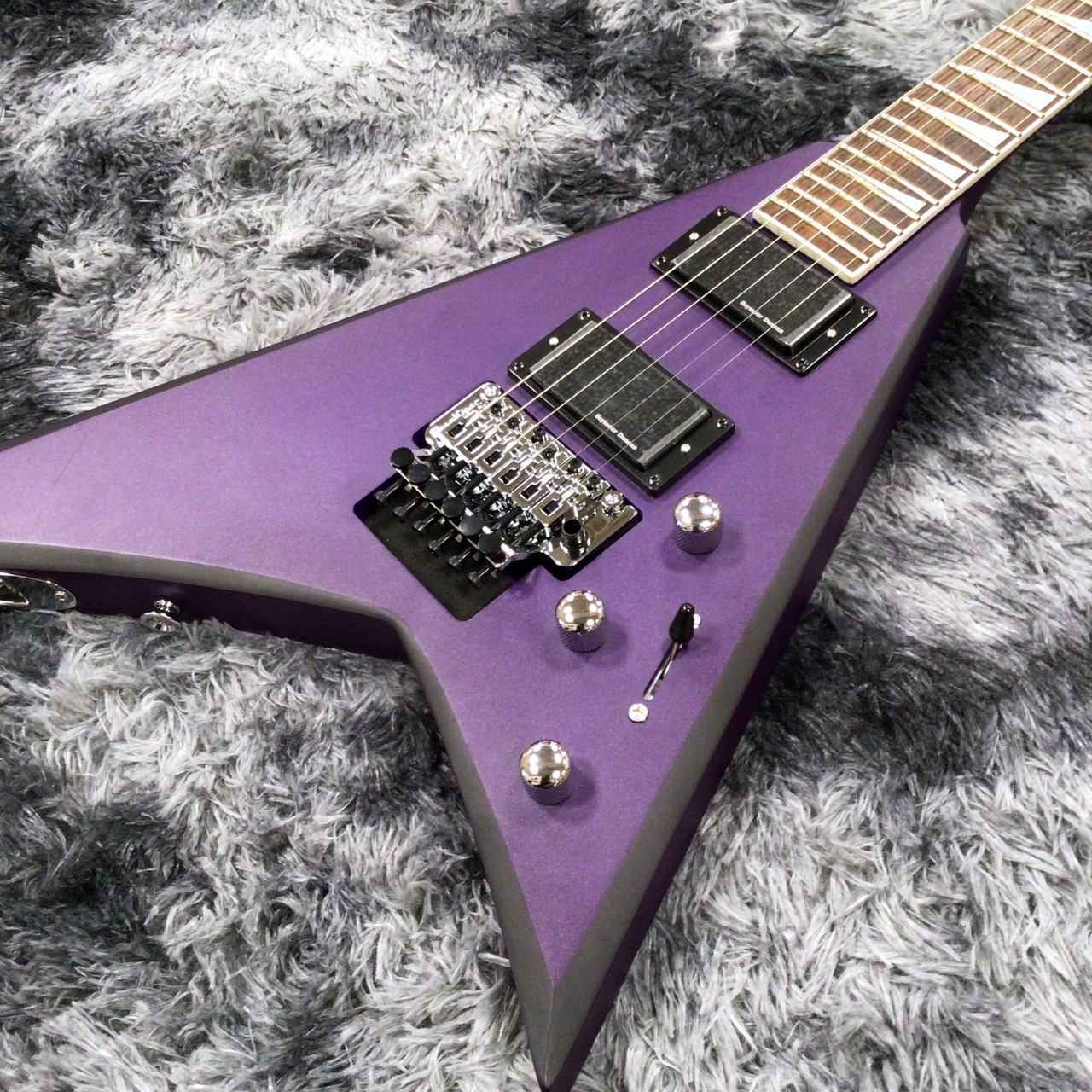 Jackson X Series Rhoads RRX24 Purple Metallic with Black