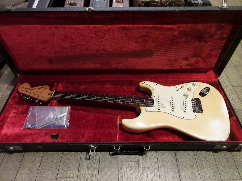 Fender 1972 Stratocaster Olympic White/Rose（ビンテージ）【楽器