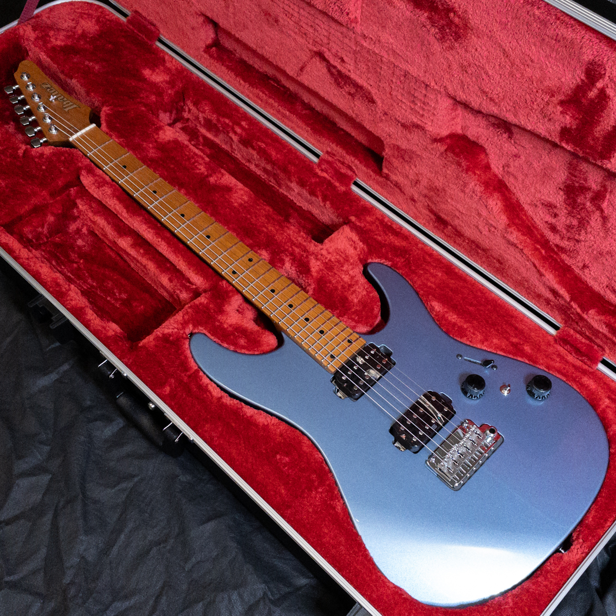 Ibanez AZ2402 ICM (Ice Blue Metallic)（新品特価）【楽器検索