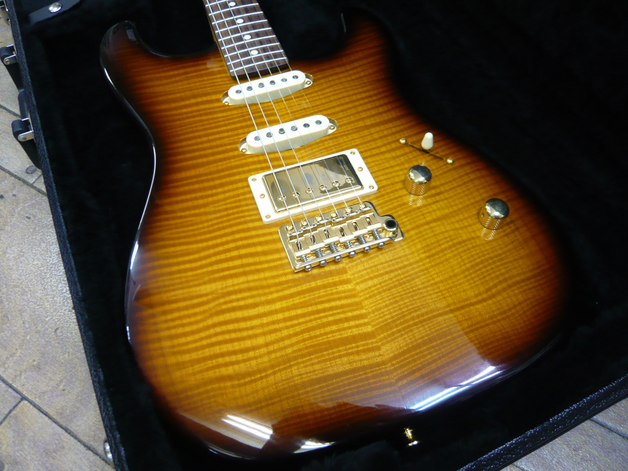 【再出品】J.W. BLACK Guitars JWB-S エレキギター　ギター 再出品】J.W. BLACK Guitars JWB-S エレキギター ギター 再出品】J.W.