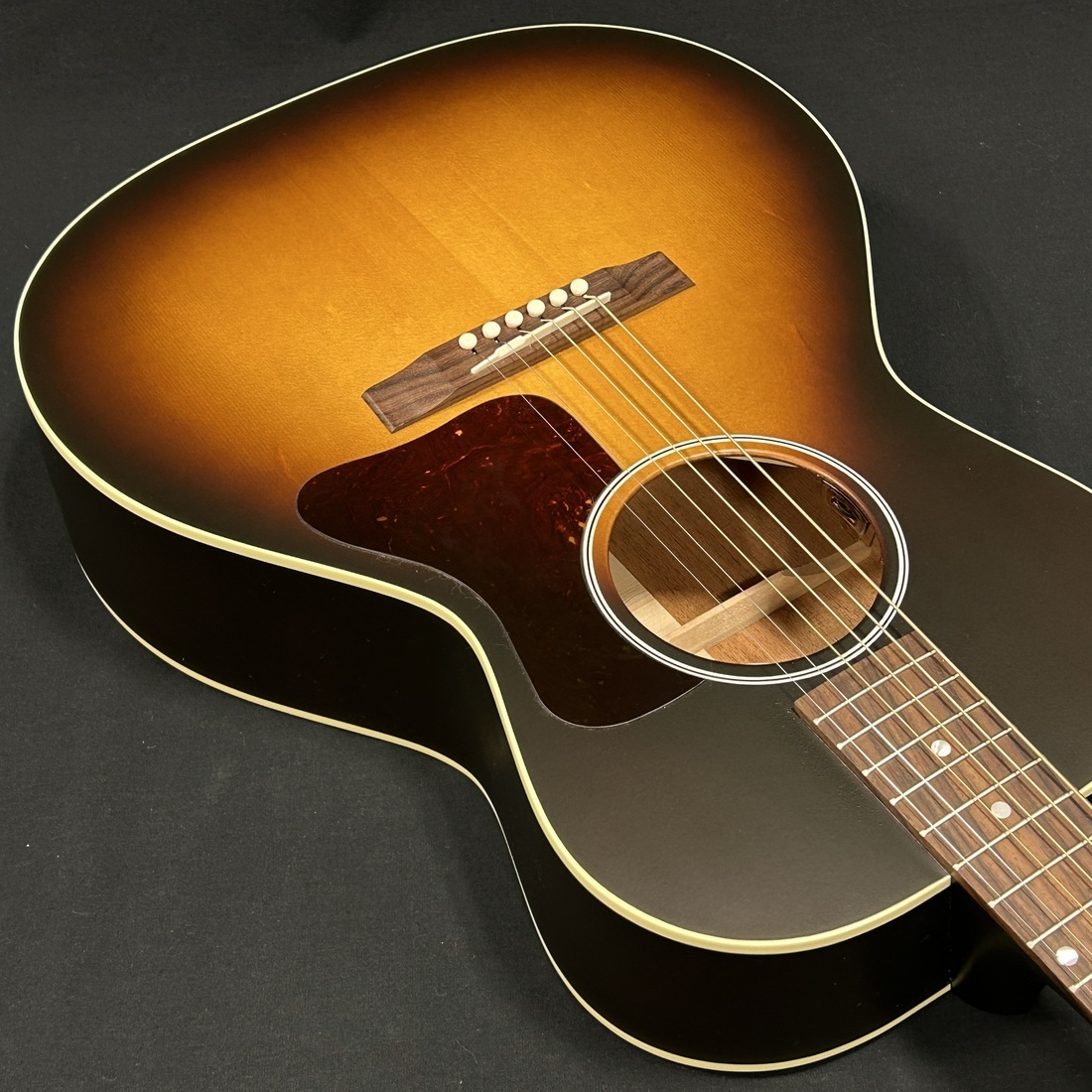Gibson L-00アコースティックギター サンバースト【美品】 Gibson L-00 Special Satin Vintage Sunburst （新品）【楽器