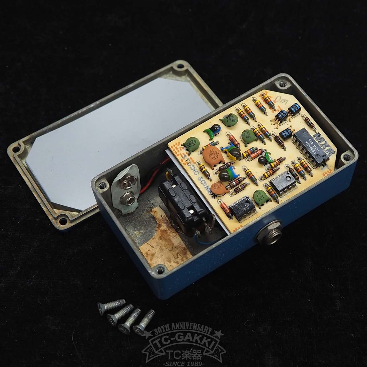 MXR Blue Box ギターエフェクター MXR Blue Box」オクターブファズをレビュー | 魔法の箱研究所