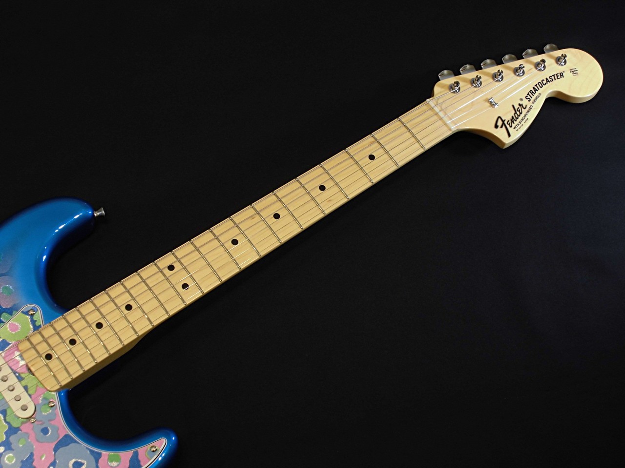 【✨超希少✨】ワンオフ‼　ローズフラワー ストラトギター♥ Squier by Fender SONIC STRATOCASTER HT Flash Pink エレキ