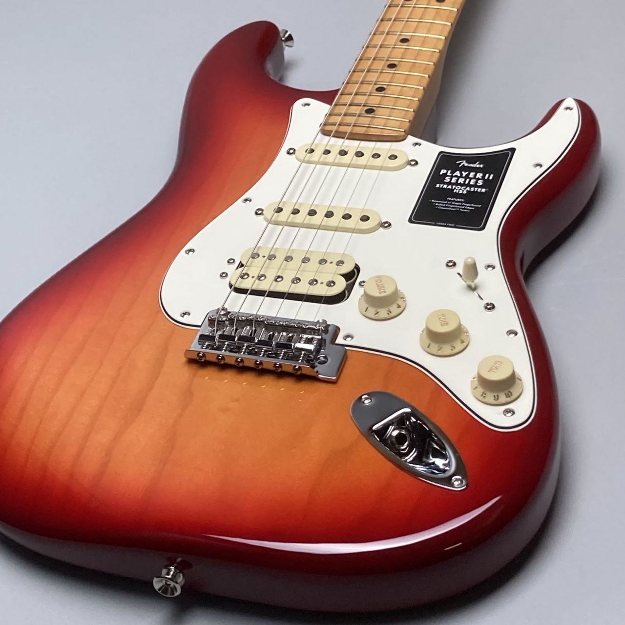 Fender Player II Stratocaster HSS Maple Aged Cherry Burst