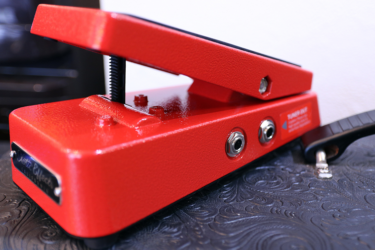 Xotic Volume Pedal XVP-25K Red Case Low impedance （新品）【楽器