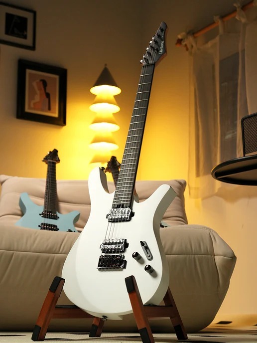 divitone スマートエレキギター ホワイト DIVITONE Divitone MF Studio スマートエレキギター(色:Moon