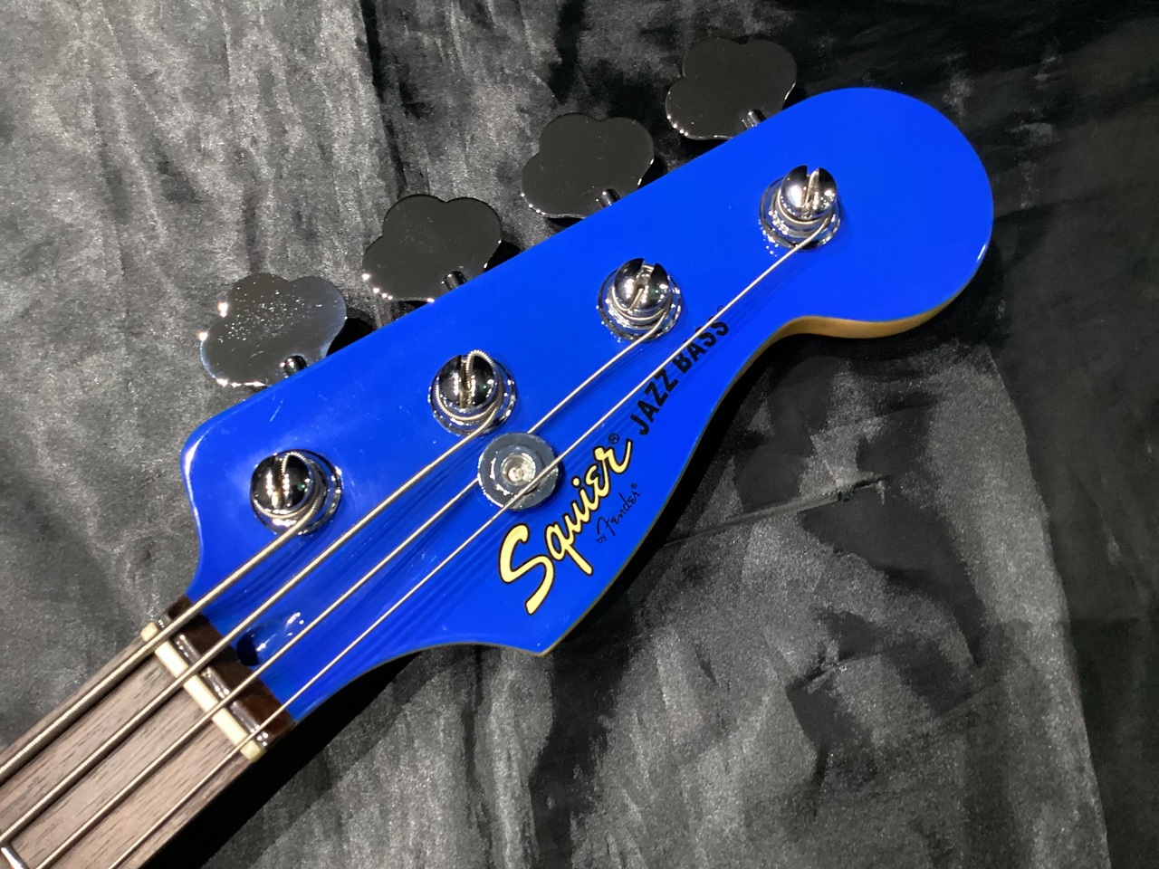 Squier by Fender TOMOMI Jazz Bass（中古）【楽器検索デジマート】