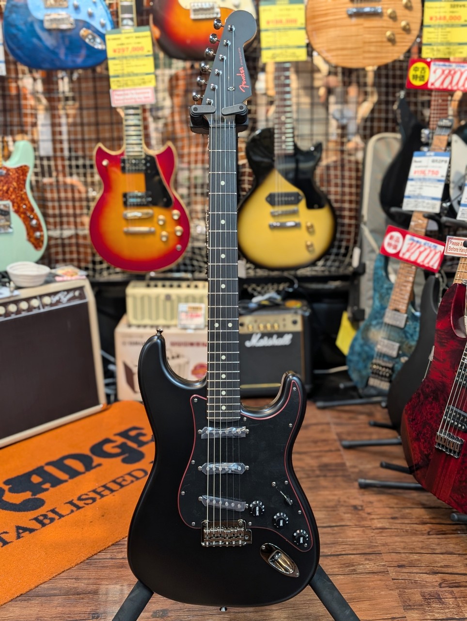 Fender Stratocaster ブラック　JAPAN Fender Japan Limited Edition Hybrid II Stratocaster Noir
