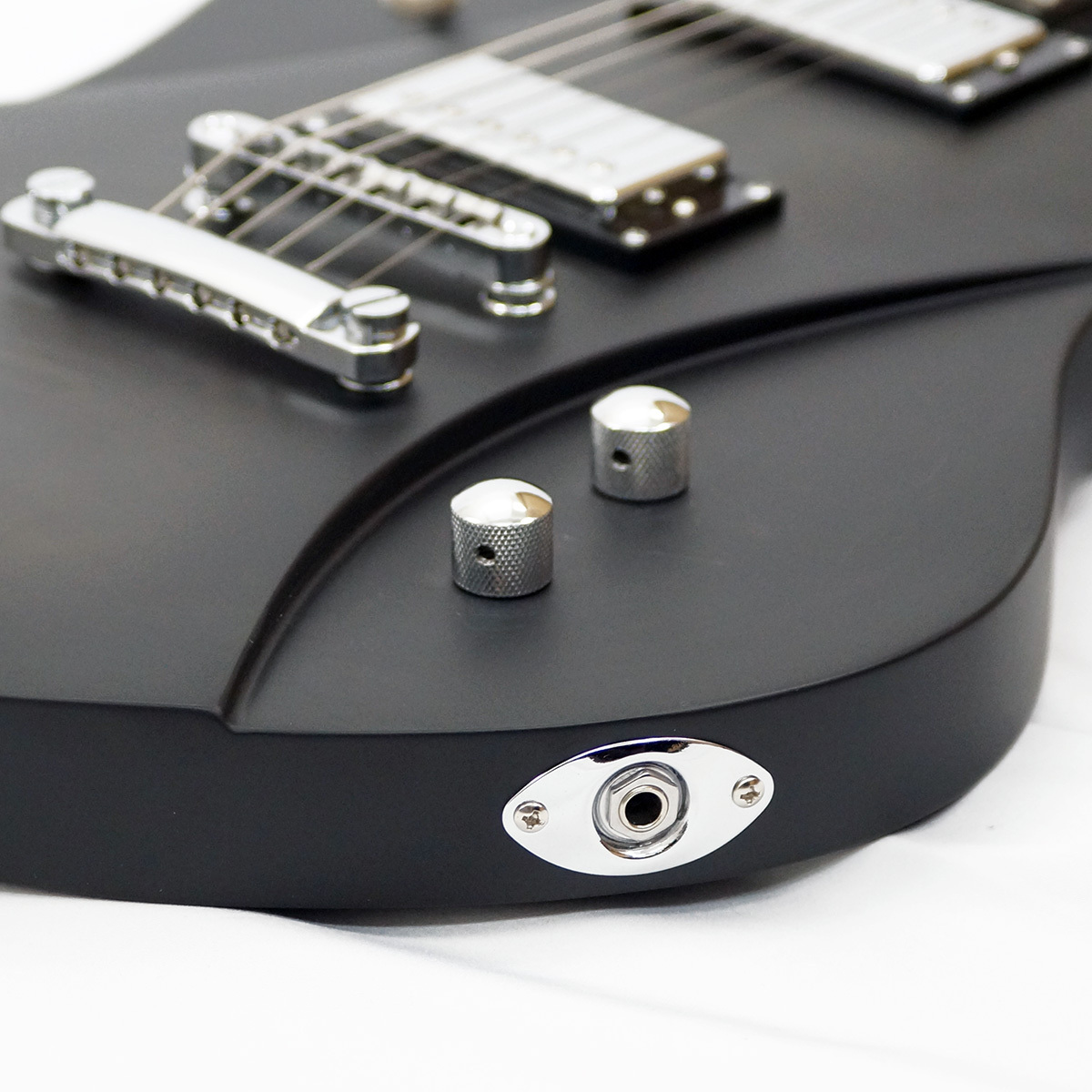 Framus D-Series Idolmaker Nirvana Black Transparent Satin [本数