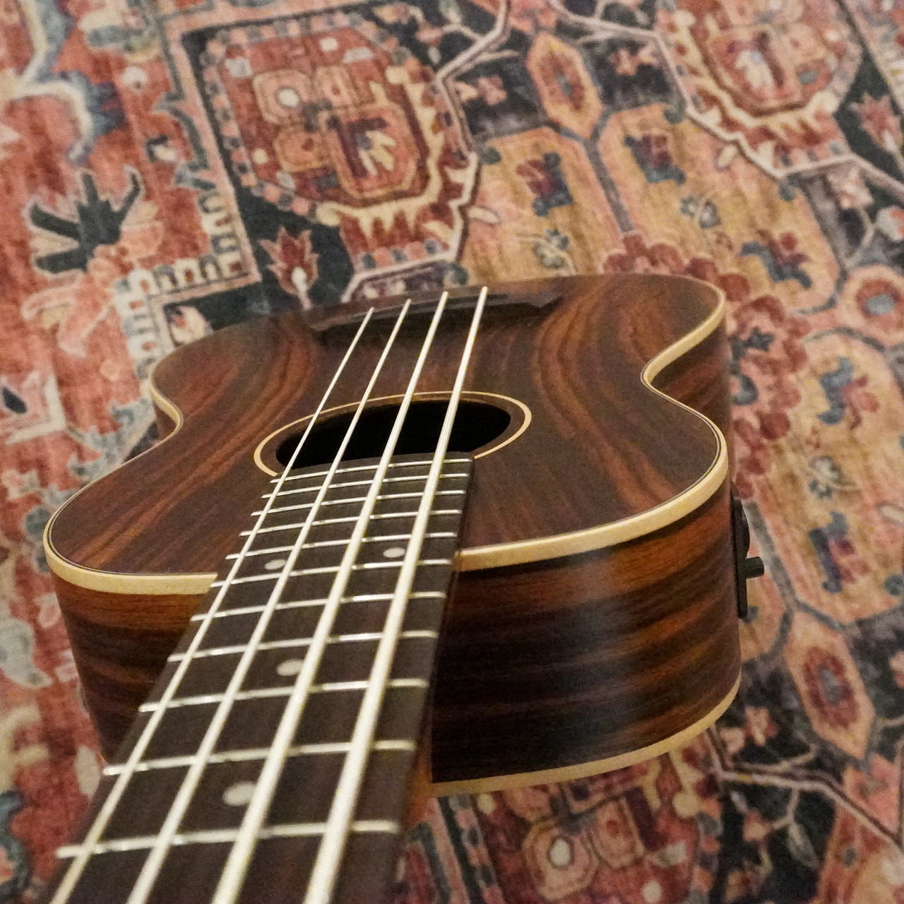 KALA UBASS-EBY-FSRW Ebony U・BASS【特価】【ウクレレベース】（新品