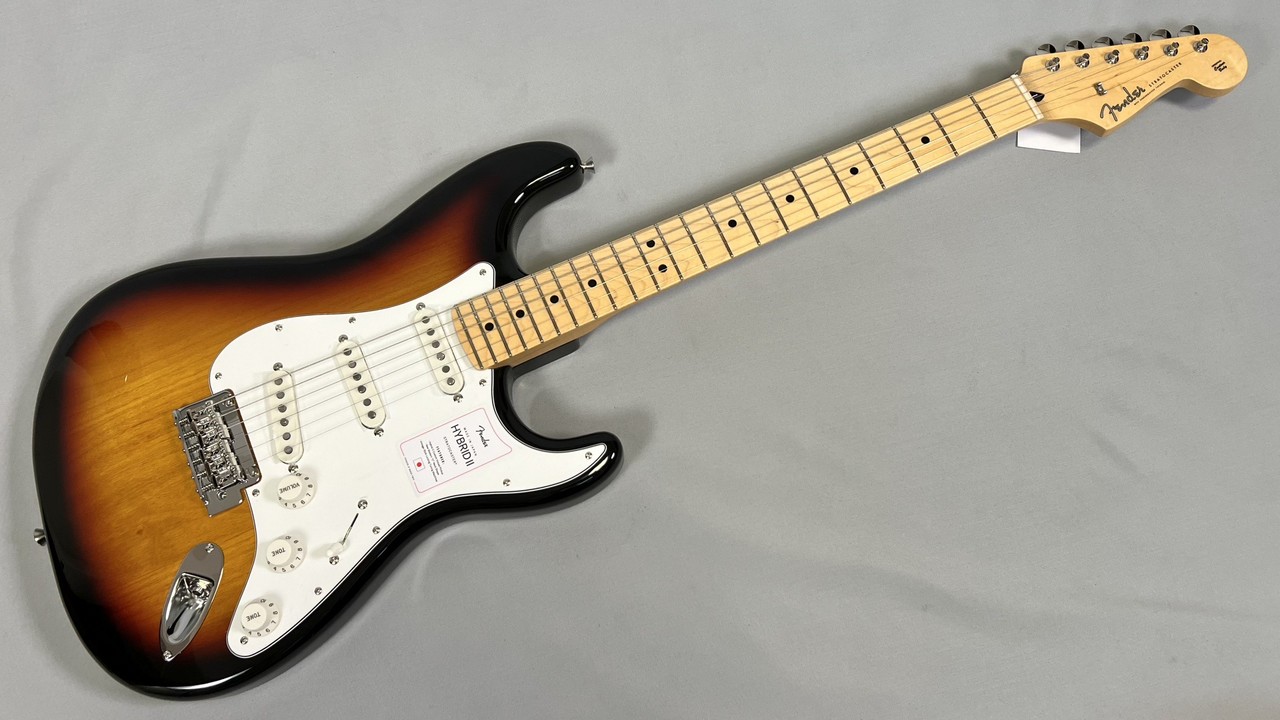 Fender Made in Japan Hybrid II Stratocaster®, Maple Fingerboard, 3