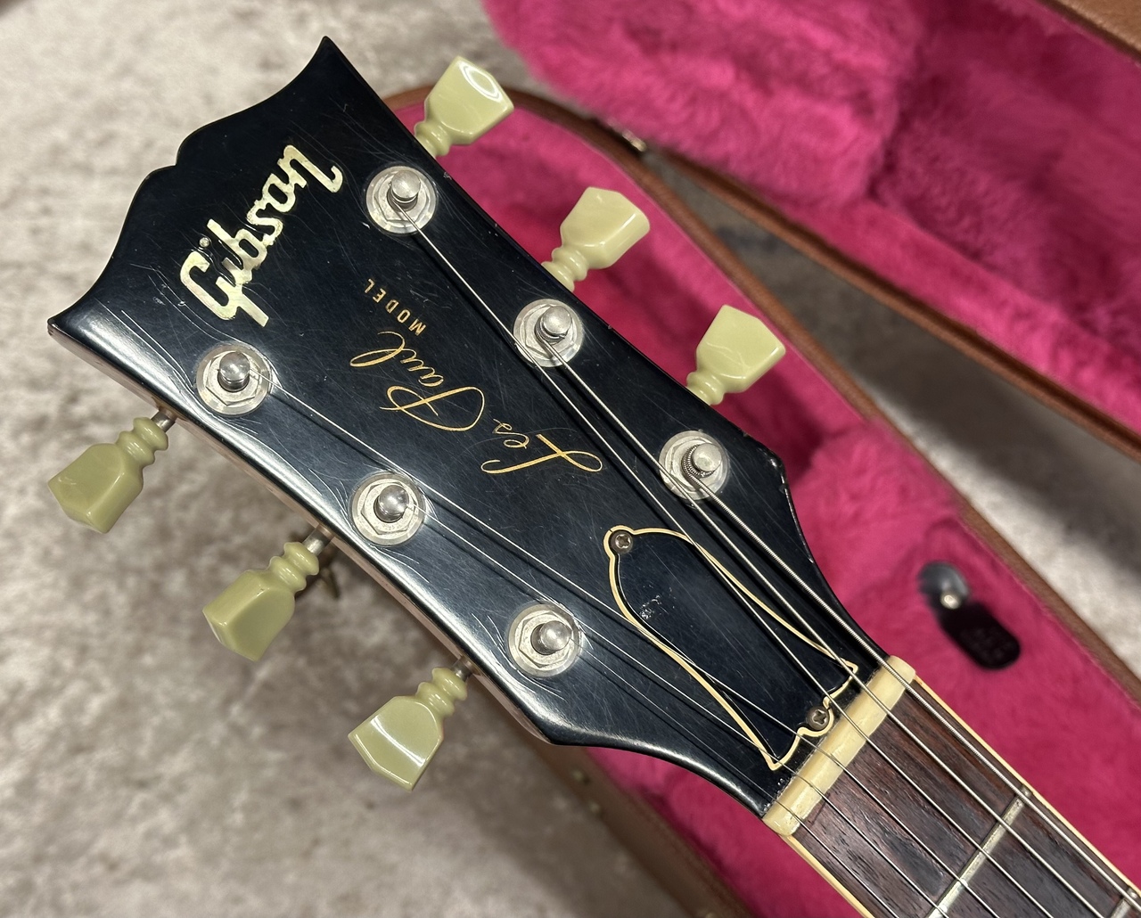 最終価格です　ビンテージGibson Les Paul ブラック ハードケース付 Gibson Les Paul Studio Gothic Flat Black Satin 2000（中古