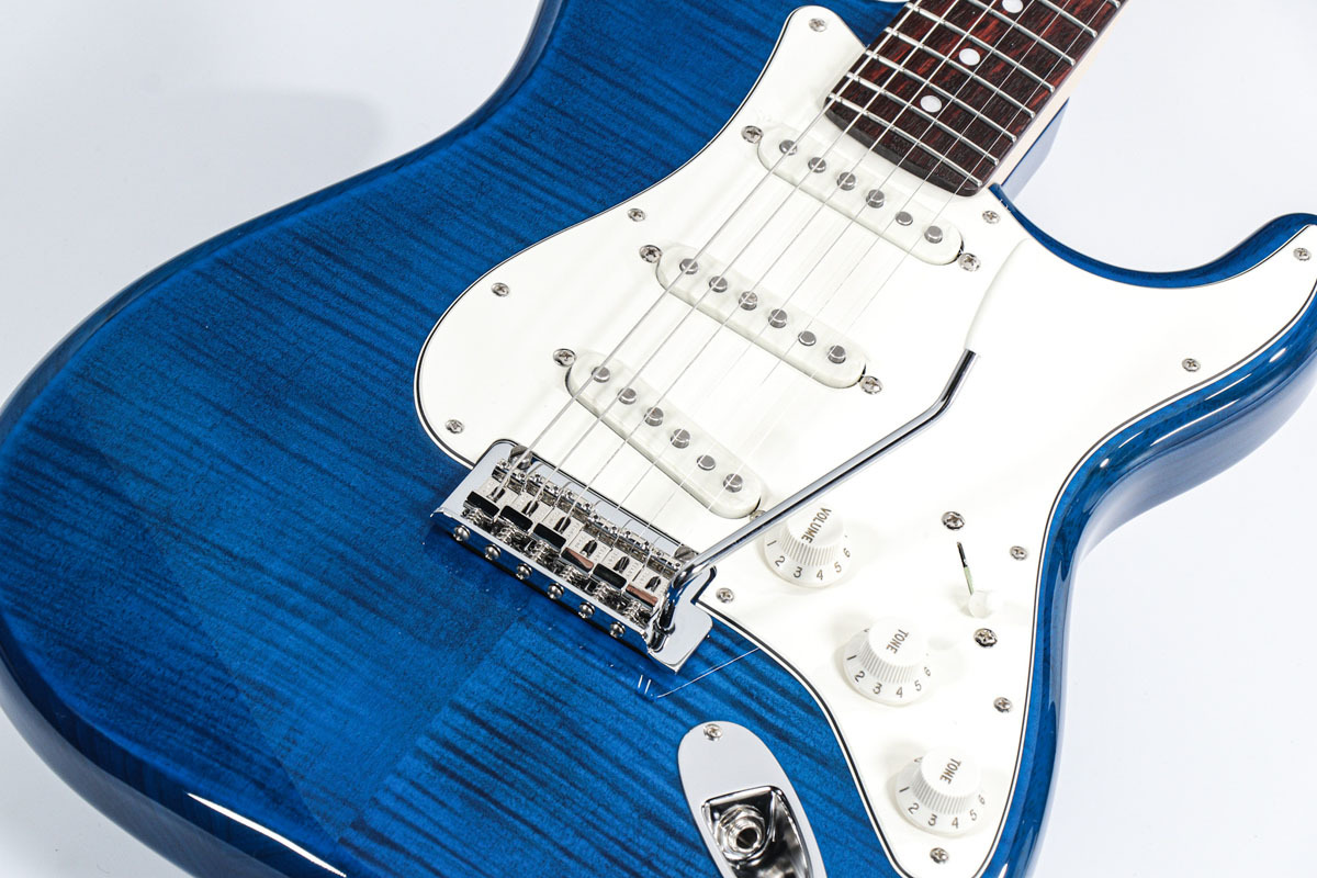 Fender Stratocaster ライトブルー Fender1992 Deluxe Strat Plus -Blue Frost / Maple- 【Rare