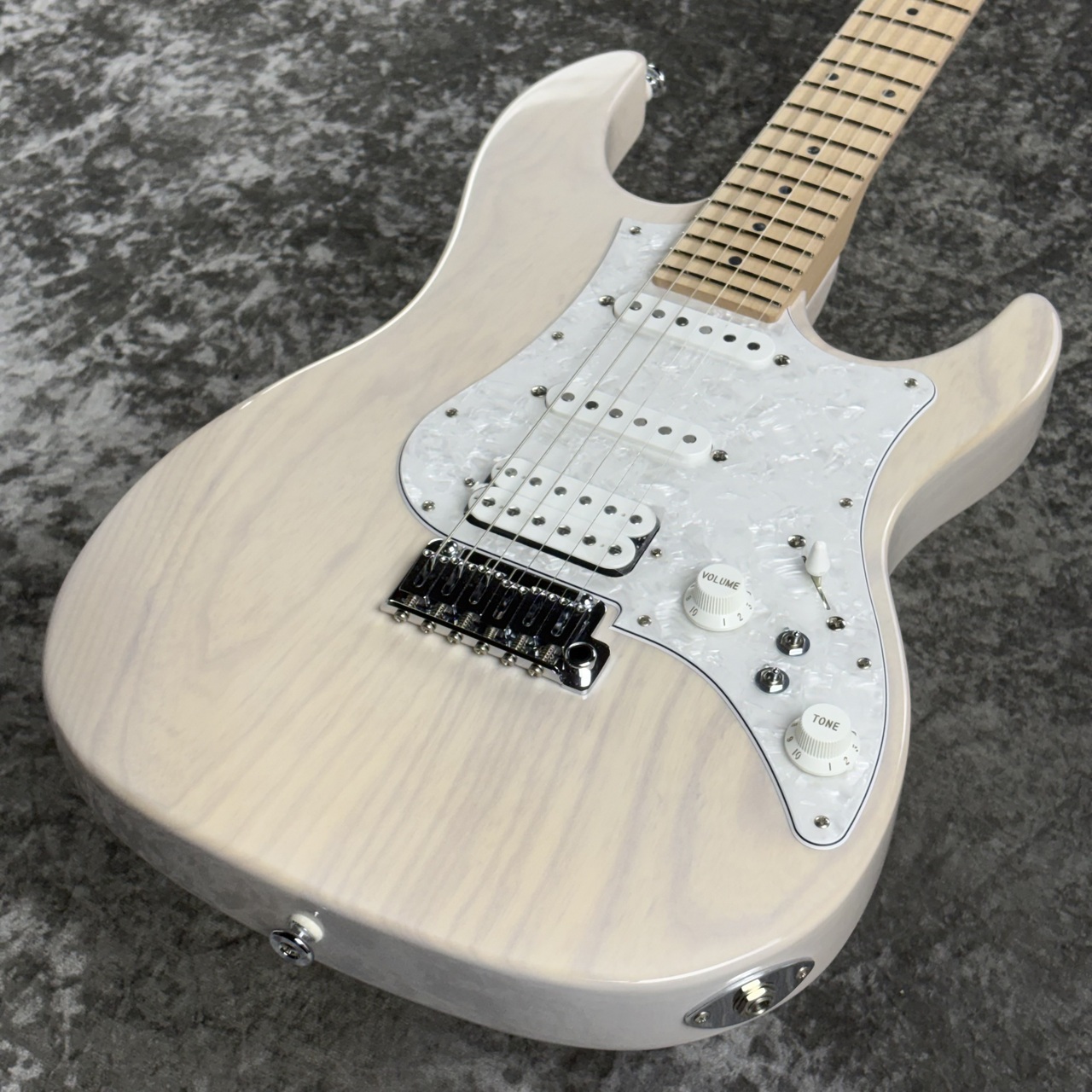 FUJIGEN(FGN) 【生産完了モデル】Expert ODYSSEY EOS2-ASH-M WBU