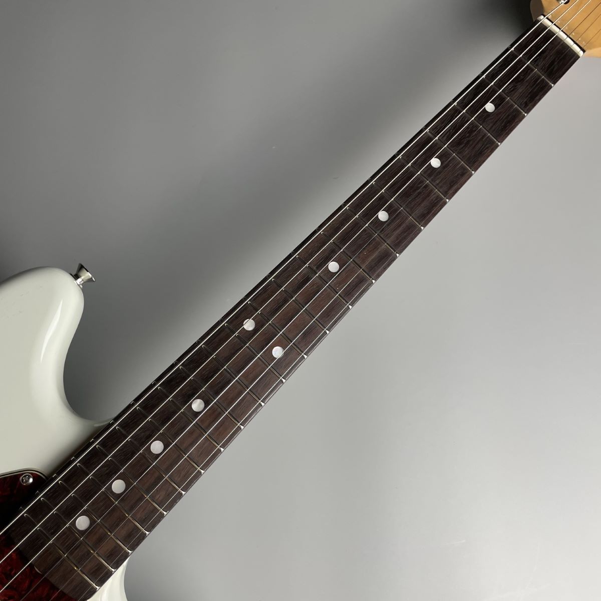 Fender Made in Japan Traditional 60s Mustang Olympic White 【現物写真】（新品/送料無料）【楽器検索デジマート】