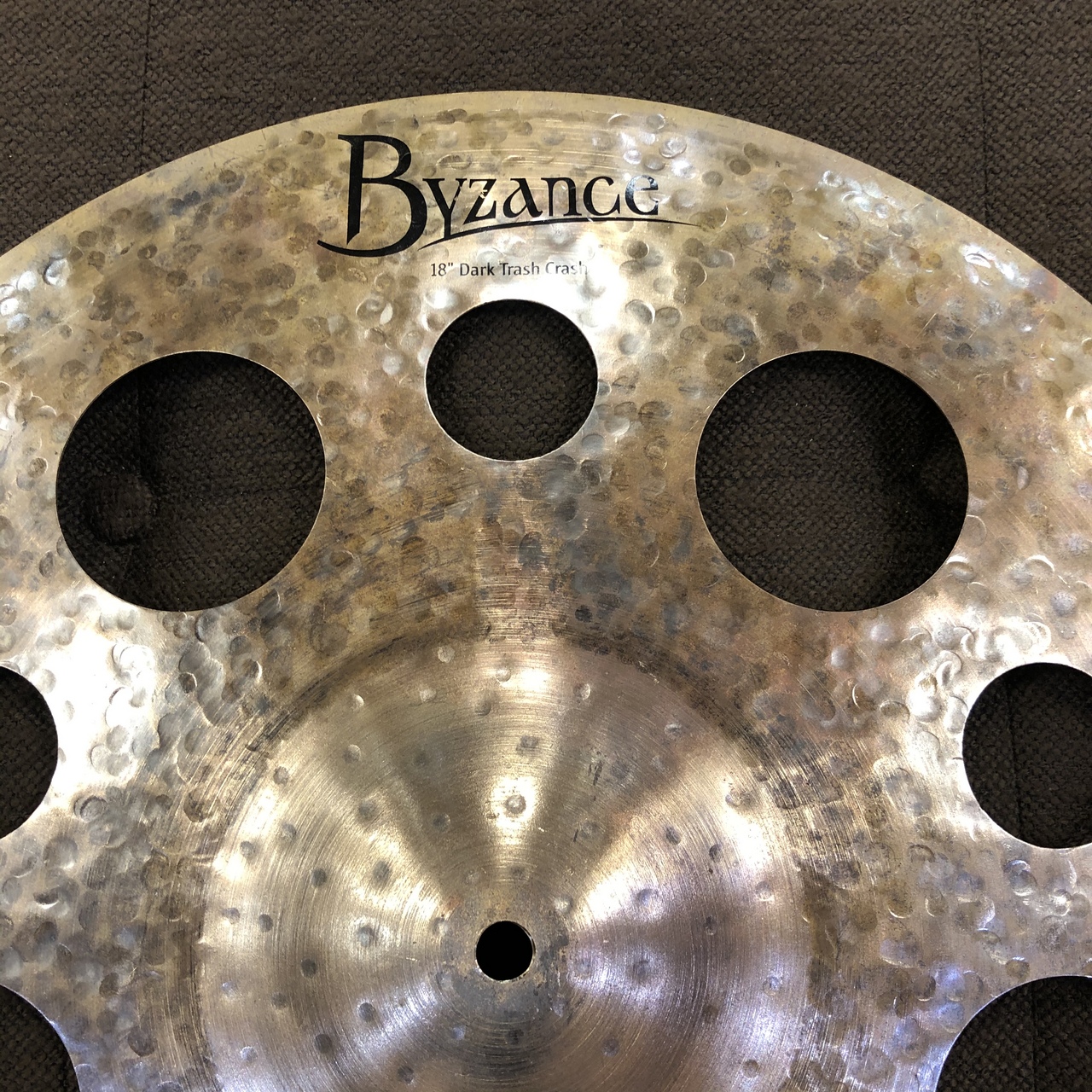 Meinl 《現品限り超特価》Byzance DARK 18