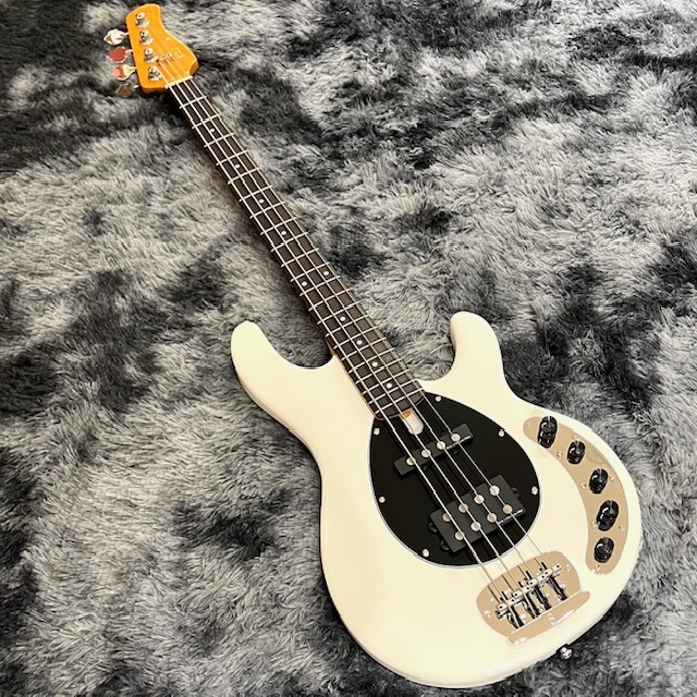 Sire Marcus Miller Z7 4-String AWH (Antique White) 4.17kg（新品