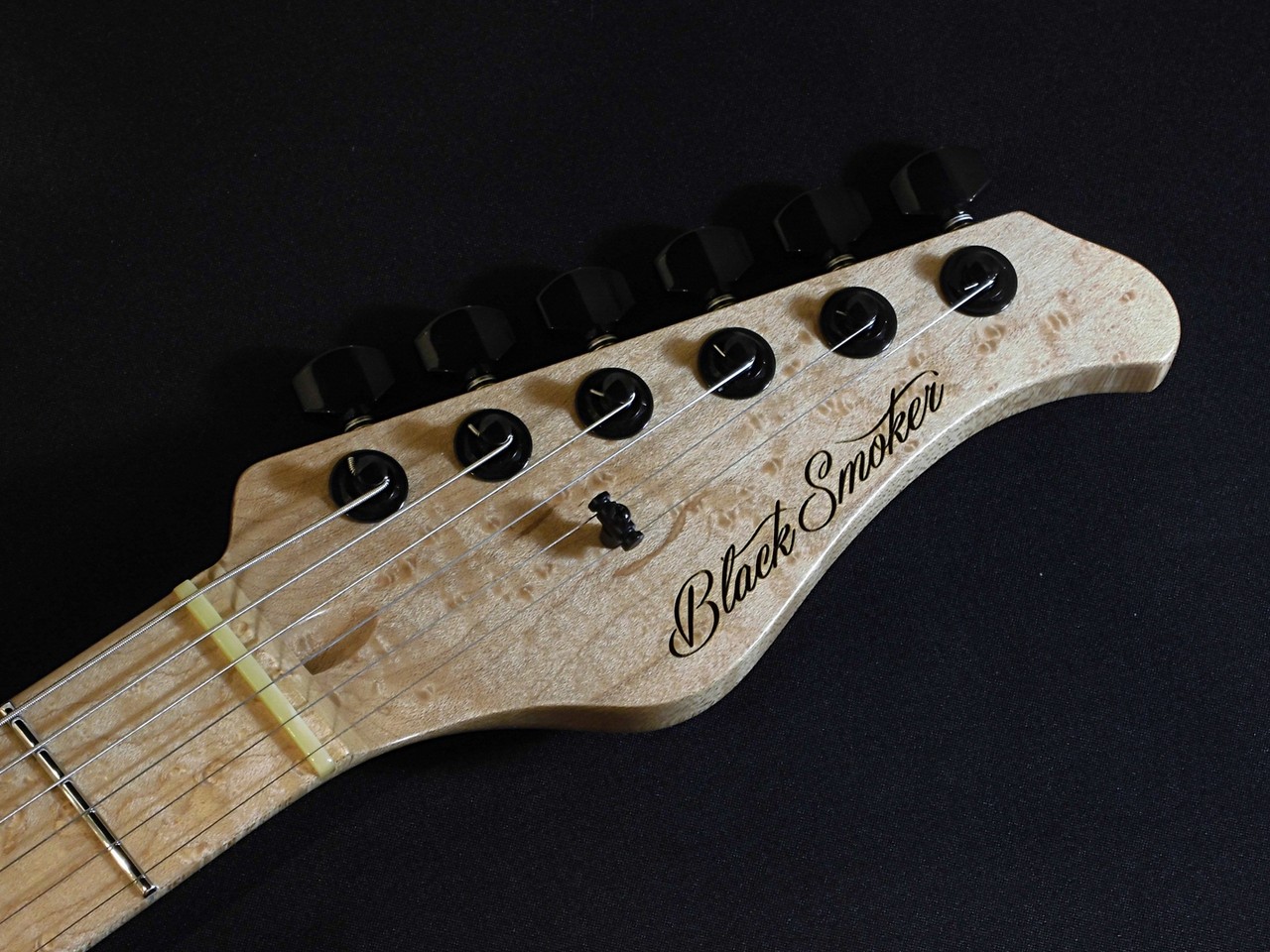 Black Smoker Futura-S HH / 5A Flame Sycamore Top Birds Eye Maple