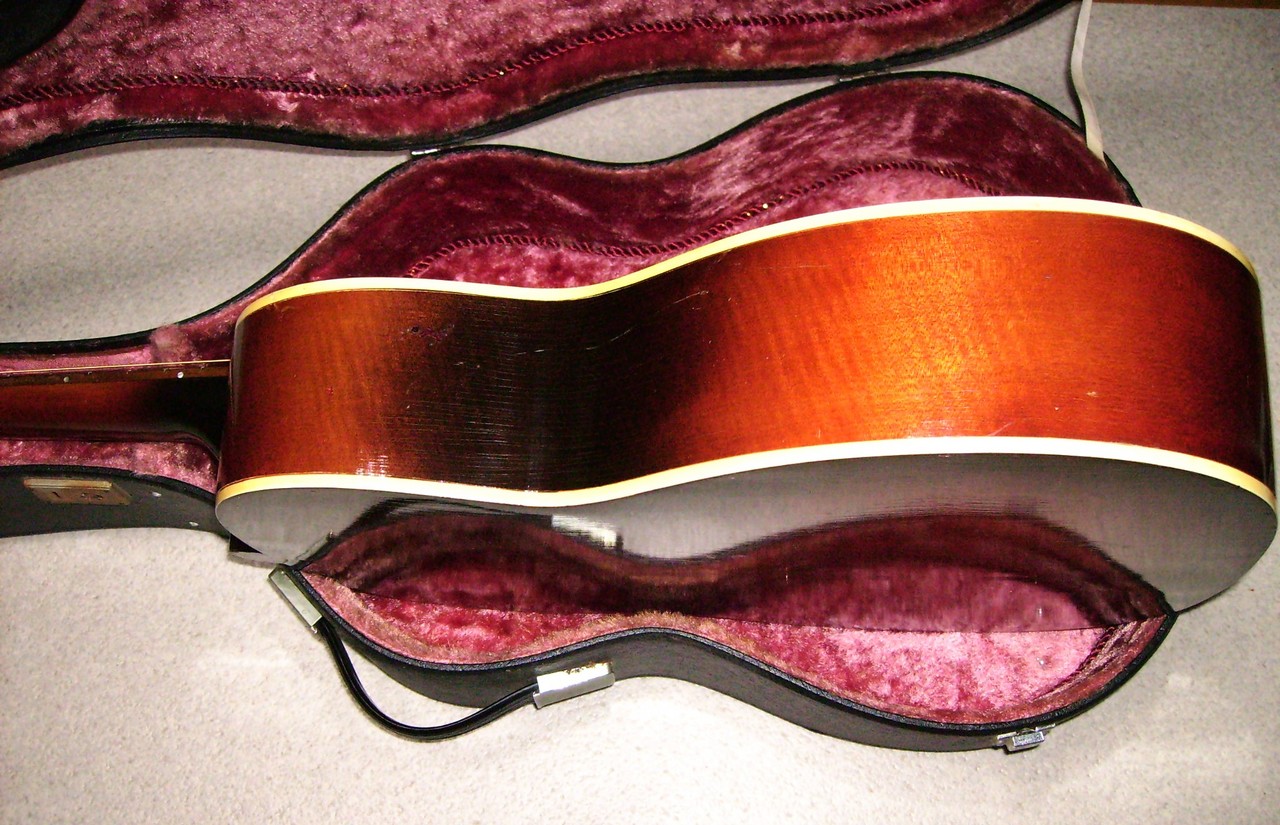 ヤマハダイナミックギター　NO.40