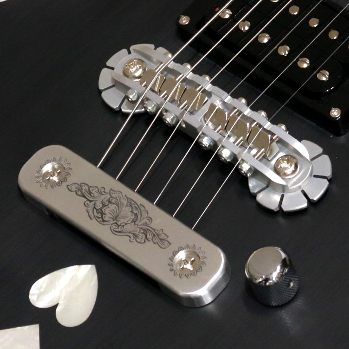Zemaitis IFG-AC-24 Heart, Black（新品/送料無料）【楽器検索デジマート】