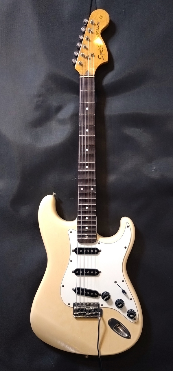 Squier CST-30 ストラトキャスター Squier by Fender Stratocaster CST-30 1984 Made in Japan