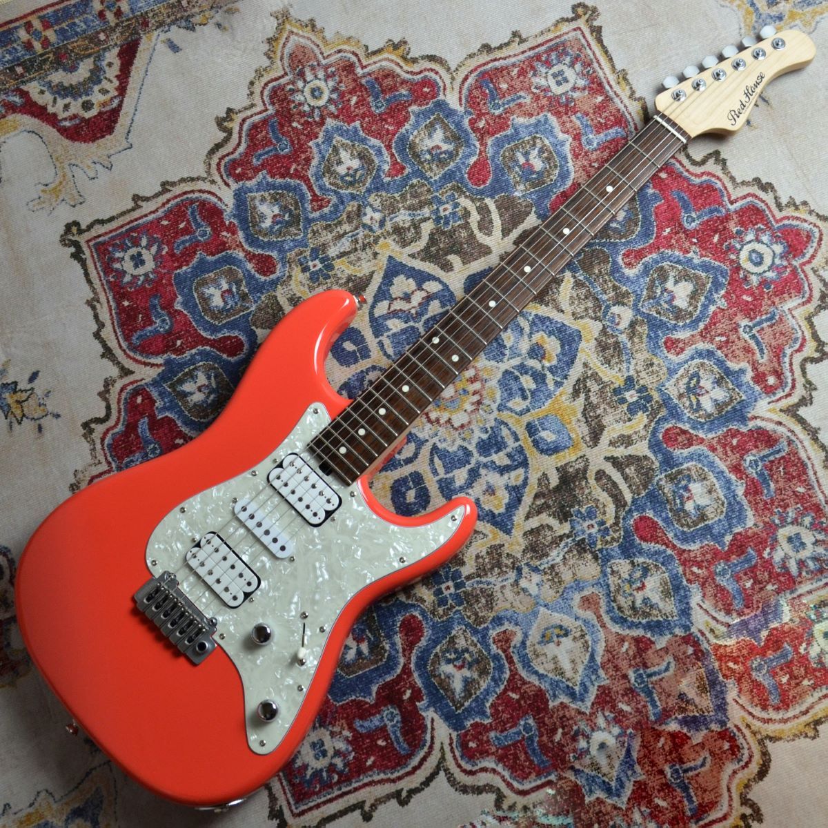 Red House エレキギター 展示在庫紹介 Red house Guitars エレキギター多数展示