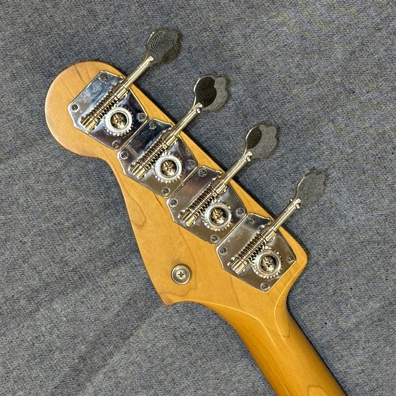 フェンダージャパンJB-62 75ボディ　マルチレイヤーラッカー塗装　PG付属 フェンダージャパンJB-62 75ボディ マルチレイヤーラッカー塗装 PG付属