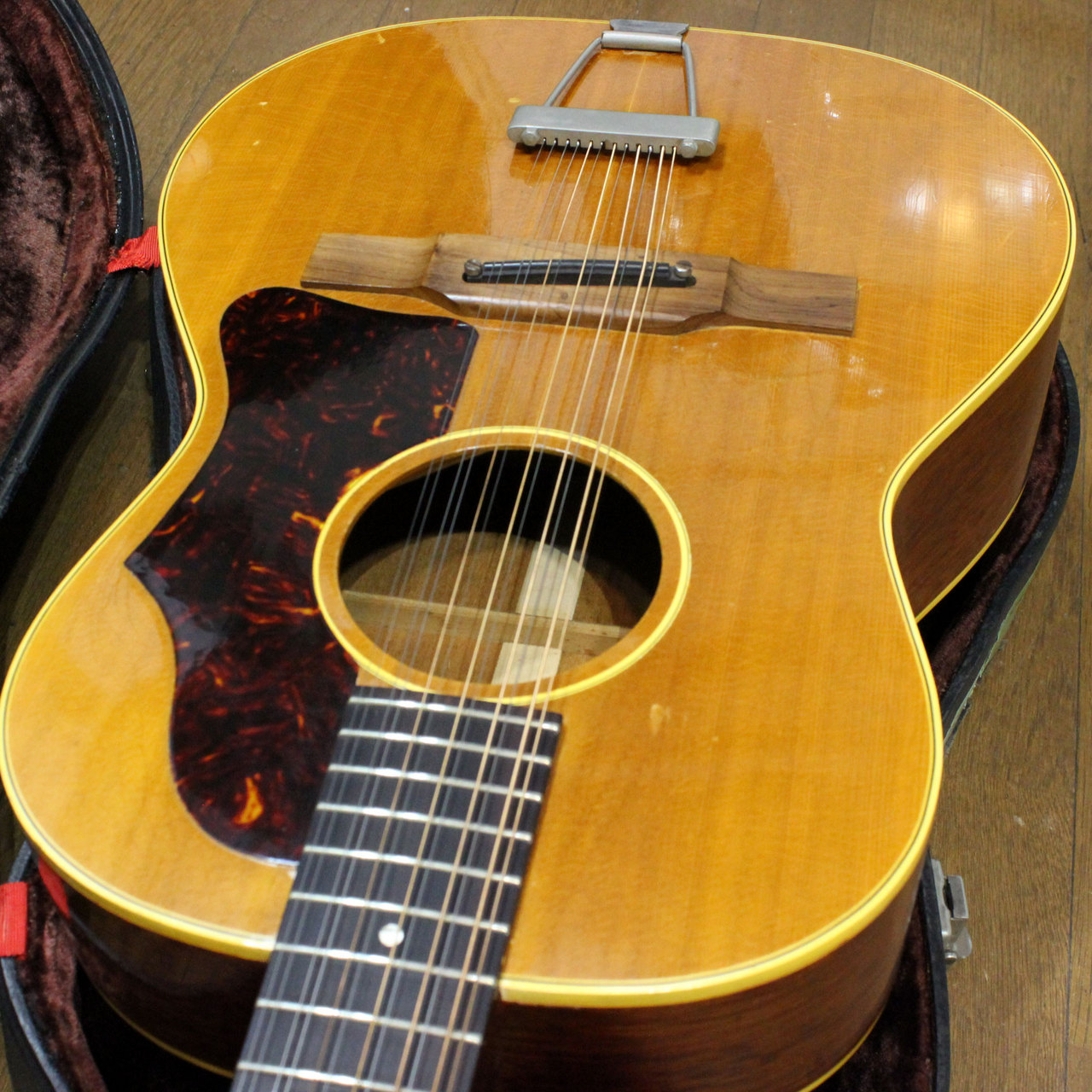 Gibson B-25-12N Trapeze tailpiece ギブソン 12弦 トラピーズテール