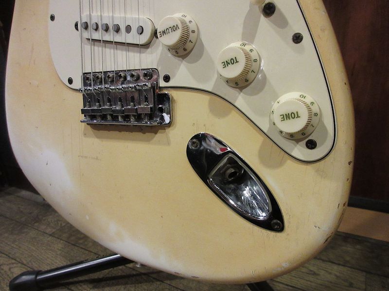 Fender 1972 Stratocaster Olympic White/Rose（ビンテージ）【楽器