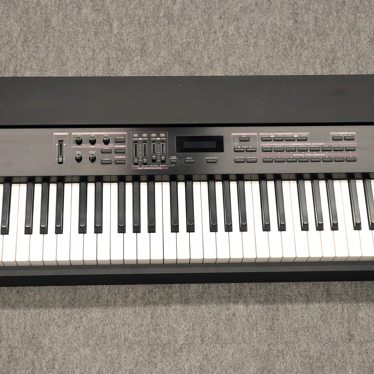 Roland RD-600 w/Stand (YAMAHA LG-100)（中古）【楽器検索デジマート】