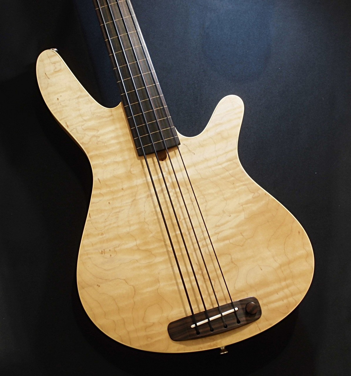 RobAllen MB-2 Curly maple Top【中古品】【2.89kg】（中古/送料無料