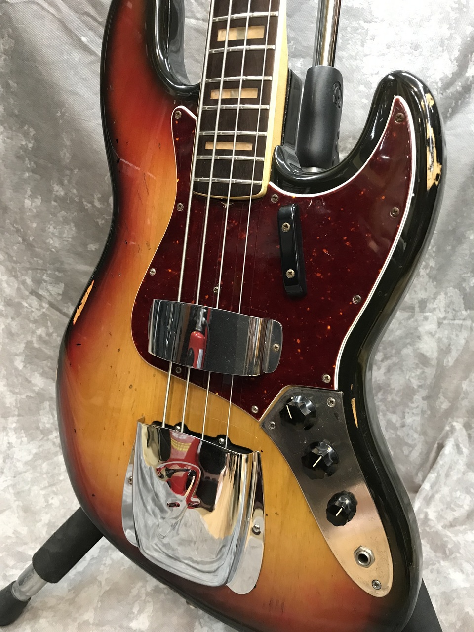 Fender Jazz Bass '69～70（ビンテージ）【楽器検索デジマート】