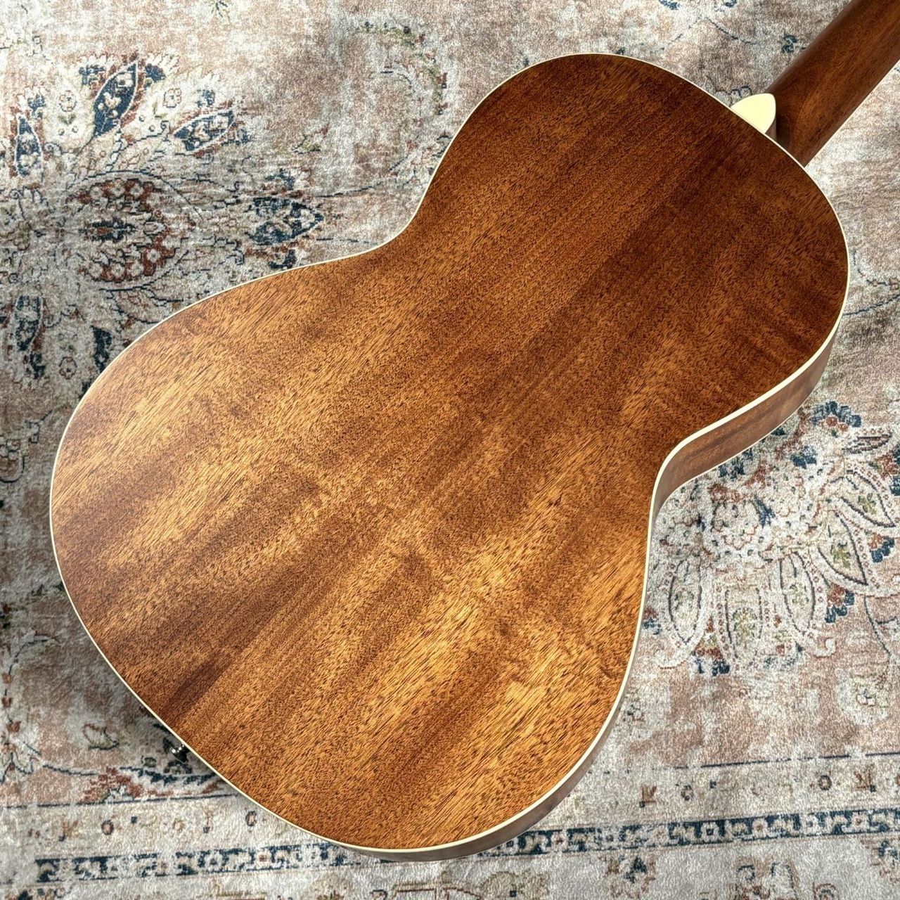 Paul Reed Smith(PRS) SE Parlor VM アコースティックギター