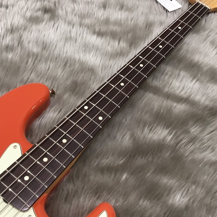 Fender （フェンダー）Made in Japan Traditional 60s Jazz Bass