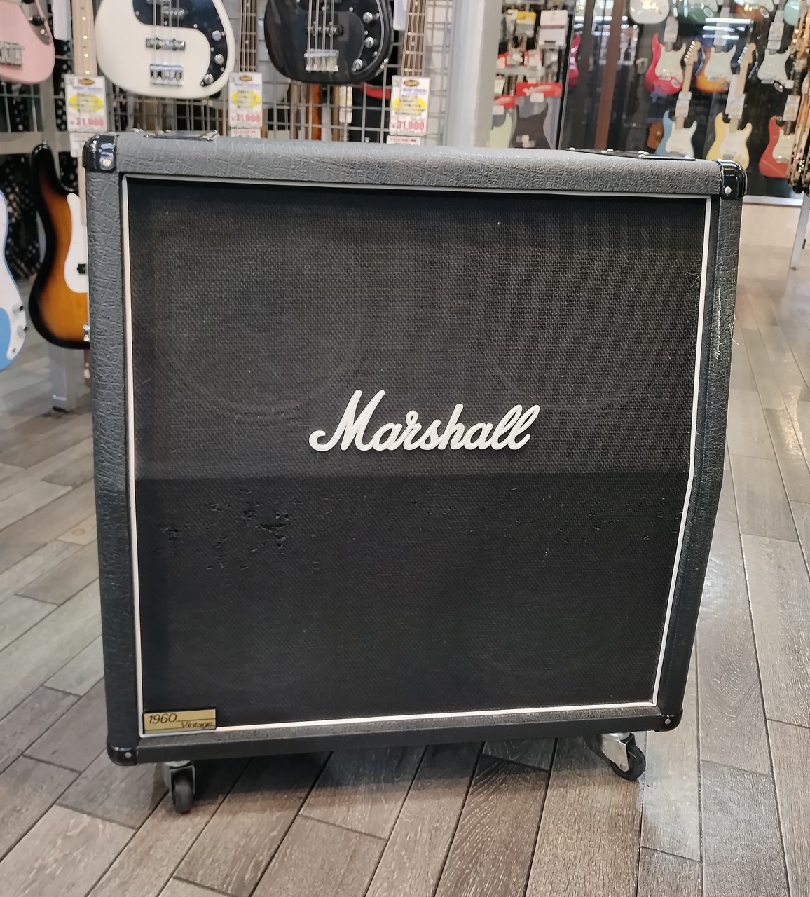 Marshall 1960AV（中古）【楽器検索デジマート】