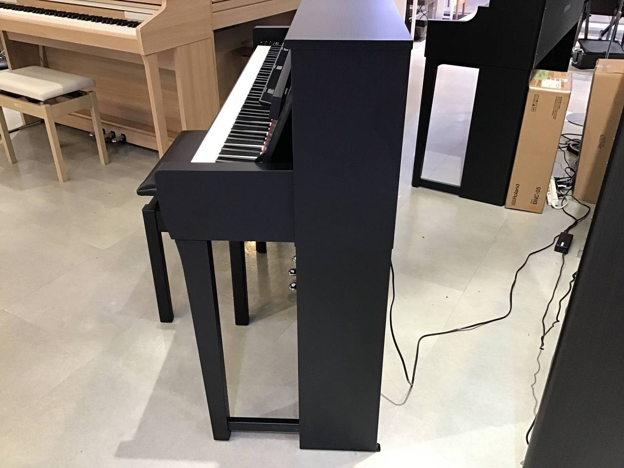 YAMAHA クラビノーバ　CLP 685 PE ヤマハ ヤマハ | CLP-685PE - Clavinova（クラビノーバ） - 概要