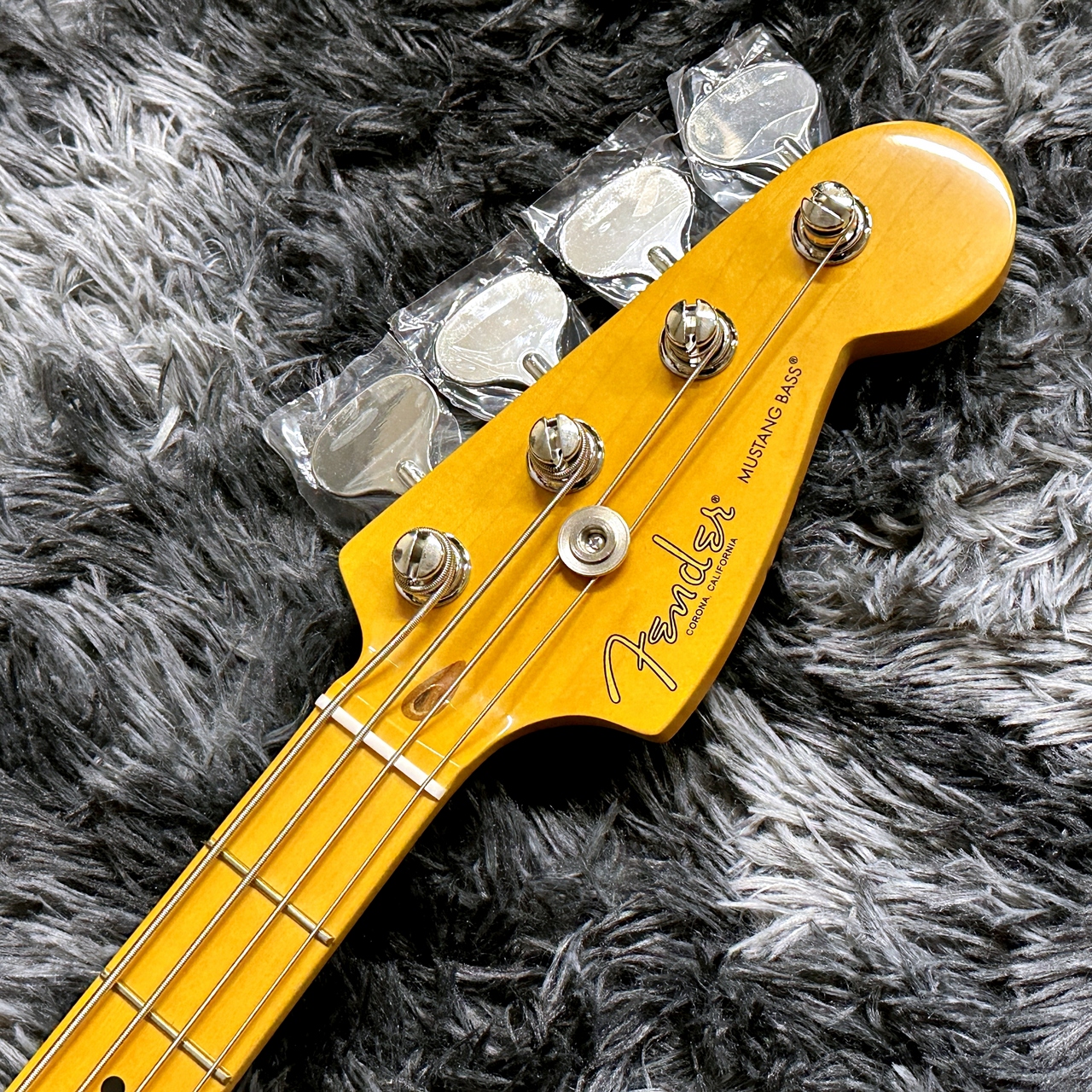 Fender American Professional Classic Mustang Bass Faded Dakota Red