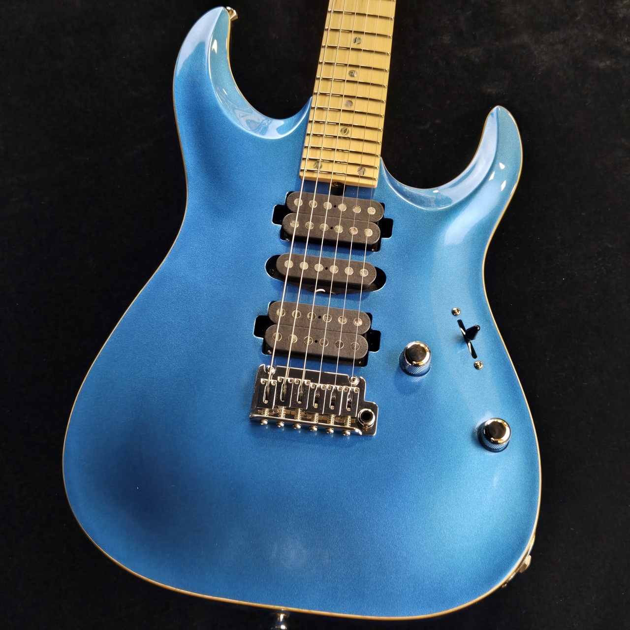 T's Guitars DST-Pro24 Carvedtop - Lake Placid Blue【現物画像