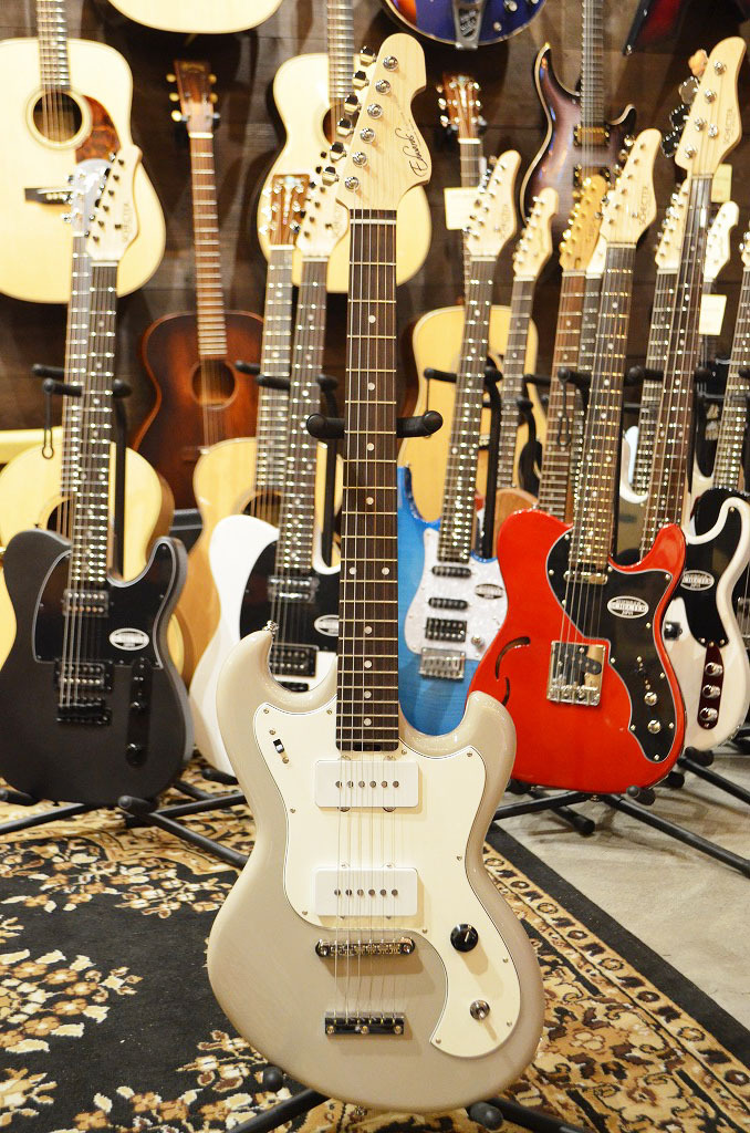 EDWARDS Platinum Edition ULTRATONE-SE-JM Gray｜ミュージック
