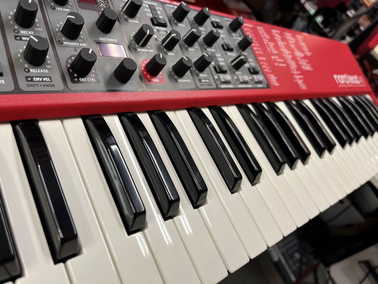 CLAVIA NORD LEADA1【中古】【美品】【専用ケース付】（中古）【楽器