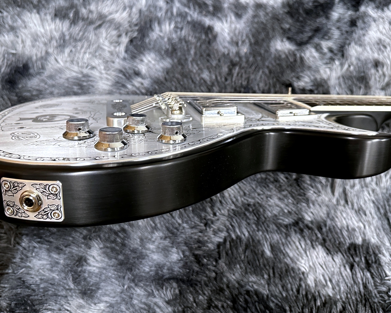 Zemaitis MFG-AC-24 Aces & Eights Black -Metal Front-【アウトレット