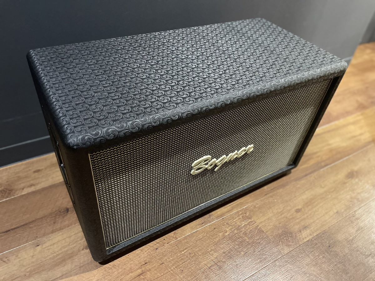 Bogner 212CB closed back stack cabinet Celestion Vintage30 8Ω 