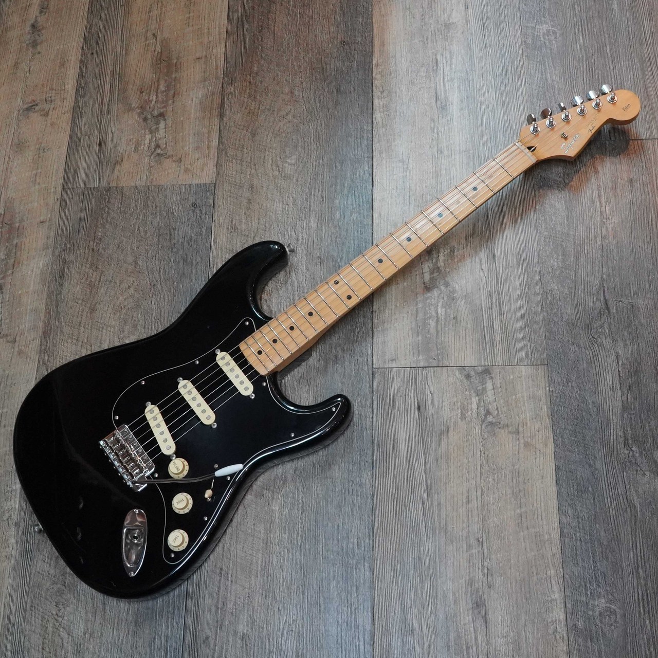 フジゲン製造期 日本製 SST-33 Squier Stratocaster フジゲン製造期 日本製 SST-33 Squier Stratocaster - メルカリ