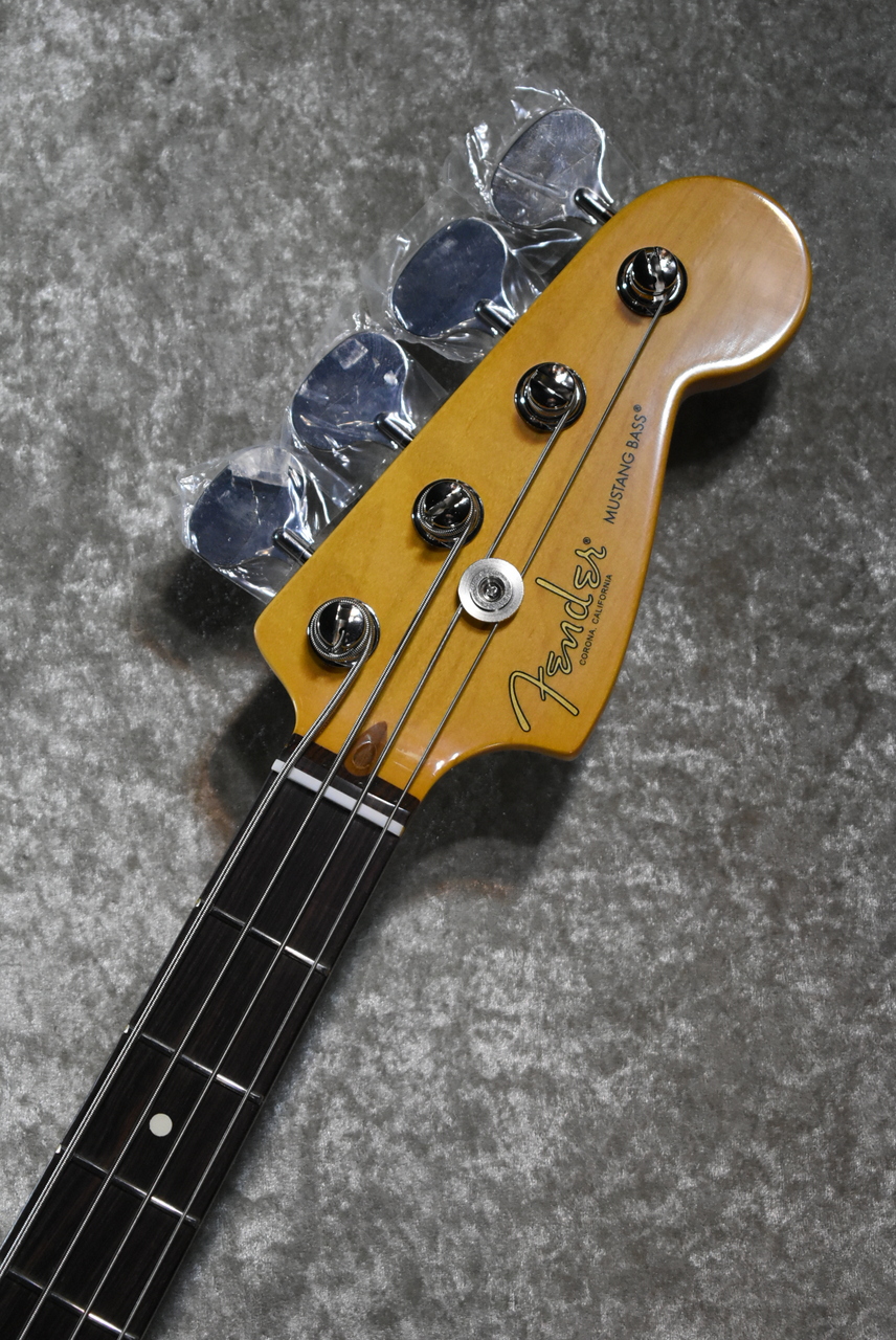 Fender American Professional Classic Mustang Bass -3-Color