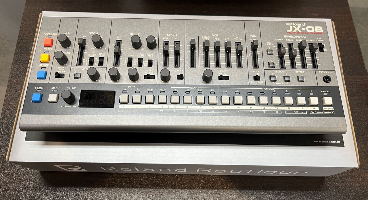 シンエン様 Roland BOUTIQUE JX-08【中古】（中古）【楽器検索デジマート】