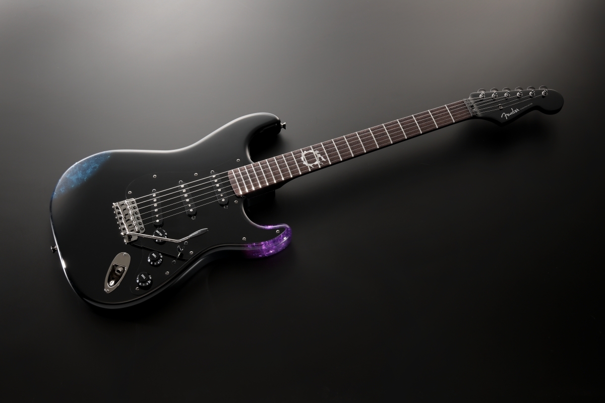 フェンダー J FINAL FANTASY XIV Stratocaster Rosewood Fingerboard